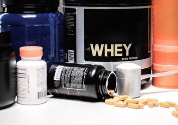 Whey e creatina ajudam no ganho de massa?